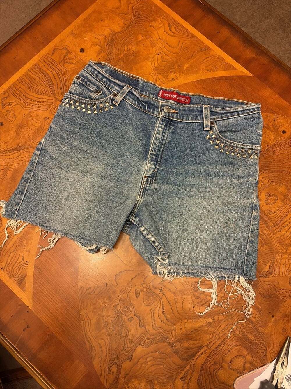 Levi's 517 Boot Cut Stretch Studded Cut Off Denim Shorts Size jr 13 M